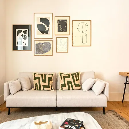 Arco Augusta By The Good Neighbour In 아파트 *