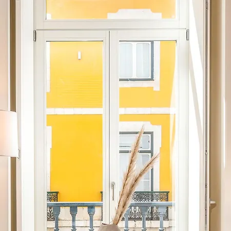 Arco Augusta By The Good Neighbour In Lizbona